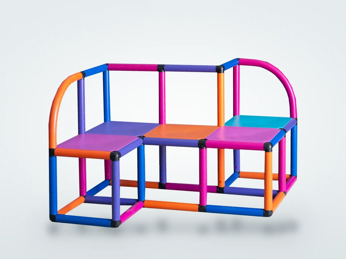 Plataforma de fundo Floty zig-zag com corrimão, módulos coloridos