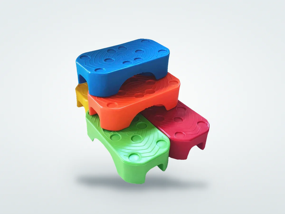 Hidro steps modulares Floty em quatro cores, empilhados